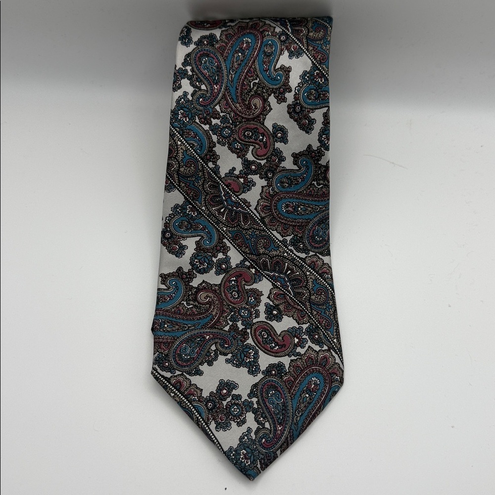 Dior Paisley Silk Tie in Teal, Burgundy,Silver
Brown, Very Classic & Versatile